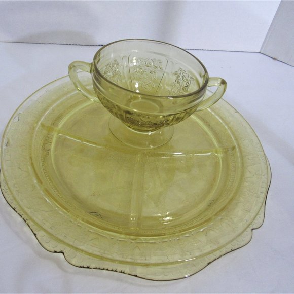 FEDERAL DEPRESSION GLASS 1 DIVIDED PLATE, 1 PLATE,  1 BOUILLON SOUP BOWL ANTIQUE - Picture 6 of 9